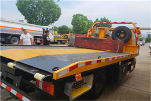 中宁附近拖车电话号码服务